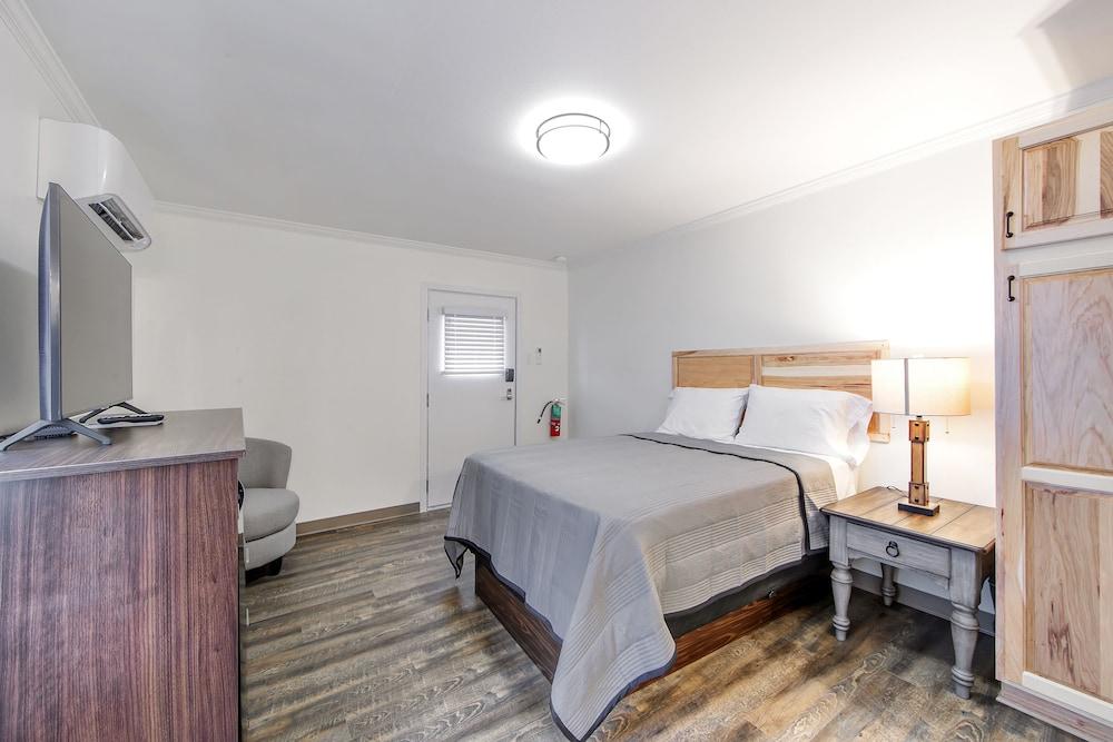 Southern Breeze Lodge photo 65