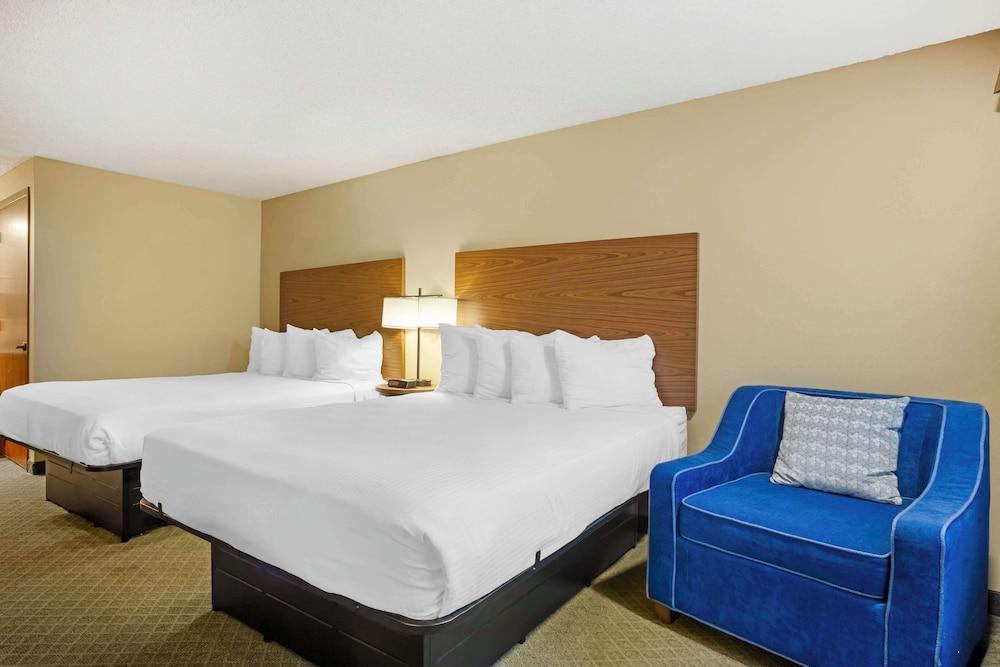 Best Western Shadow Inn photo 16
