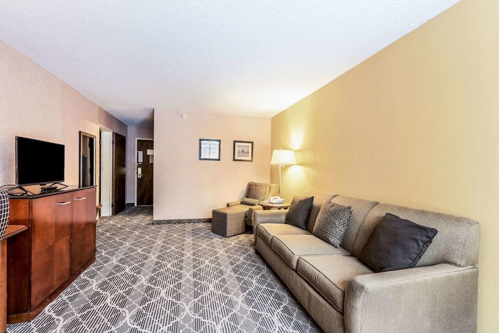 Quality Inn & Suites Brainerd photo 38