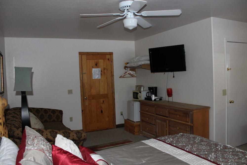 Edelweiss Resort and Restaurant photo 78