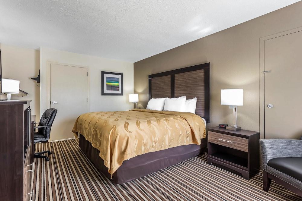 Quality Inn Pinehurst Area photo 21