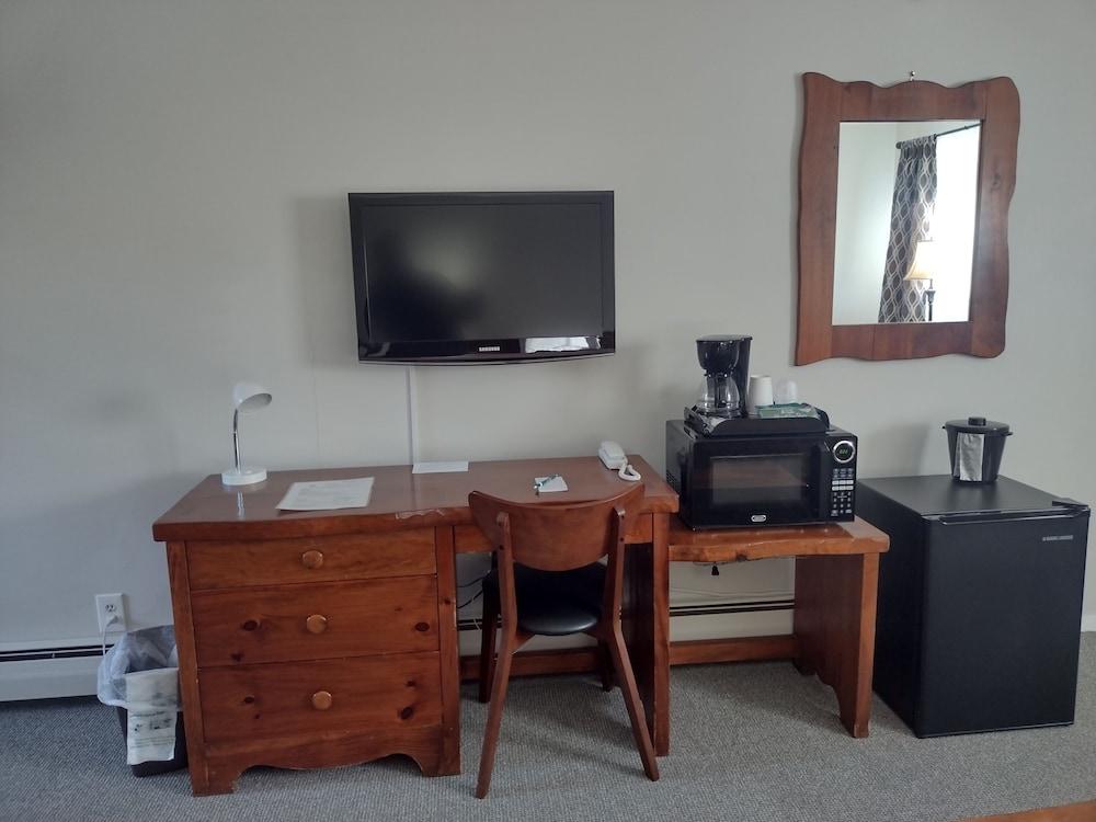 The Lodge at West River photo 49
