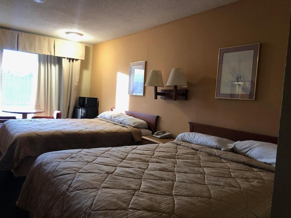 America's Best Inn photo 45