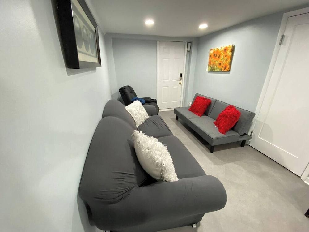 Hudson Hideaway - 3BD NYC Access photo 33