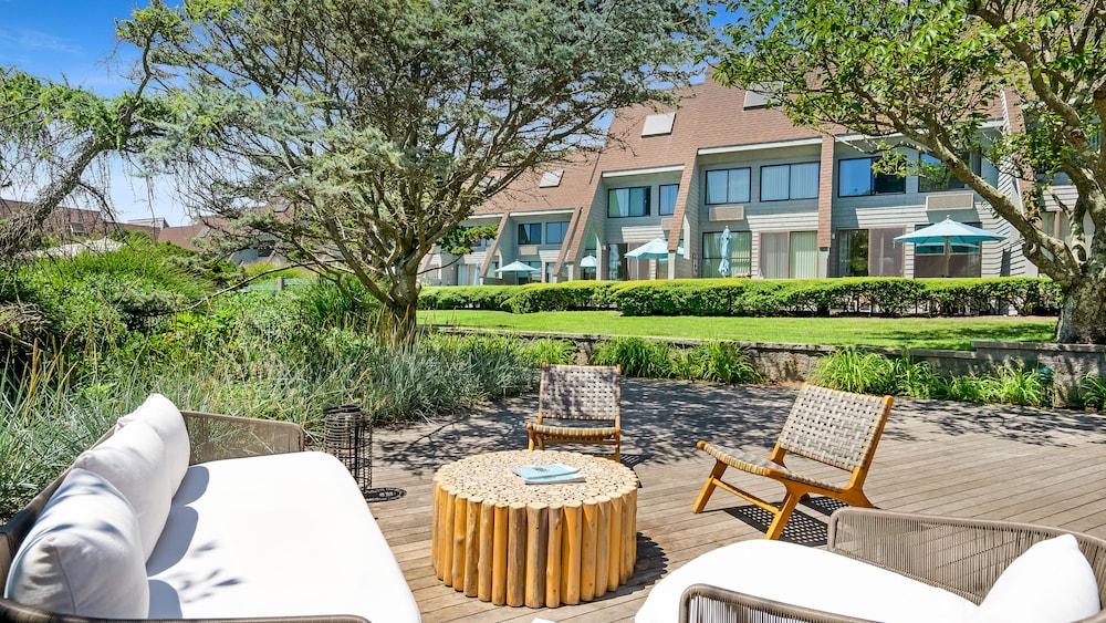 The Surf Club photo 19