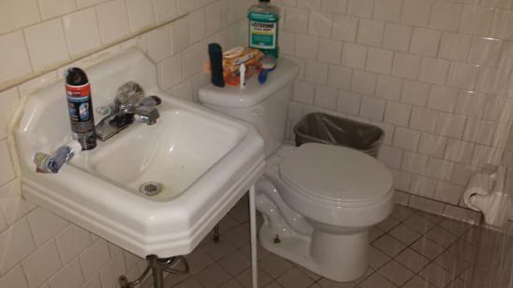 Loyalty Inn photo 4