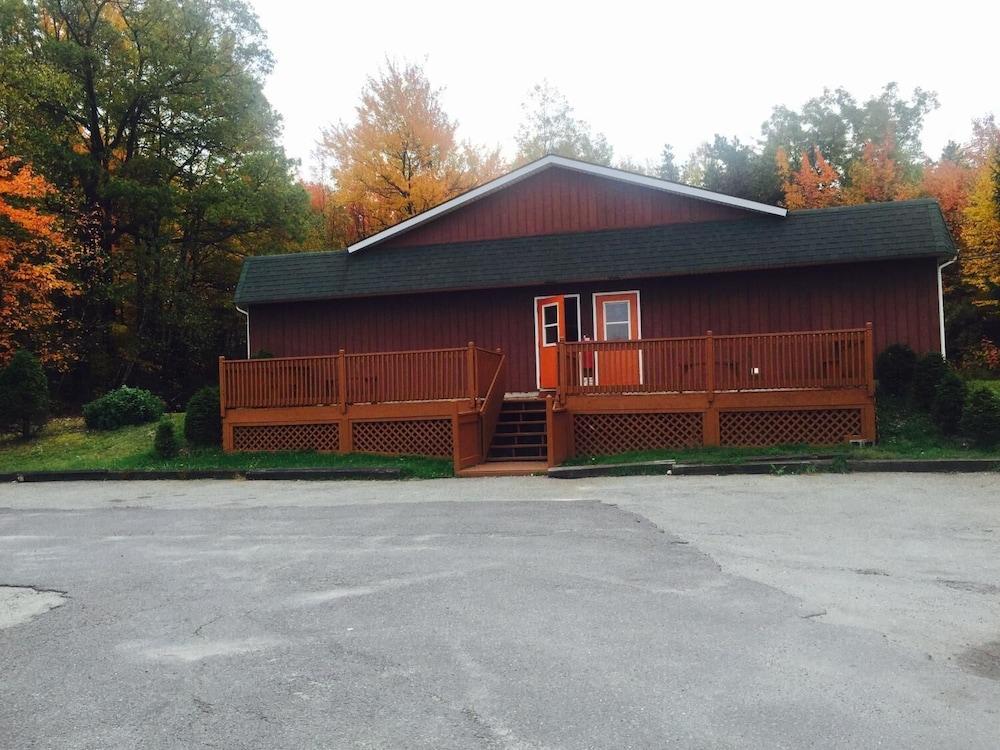 Penn Terrace Motel — hotel in Hazleton