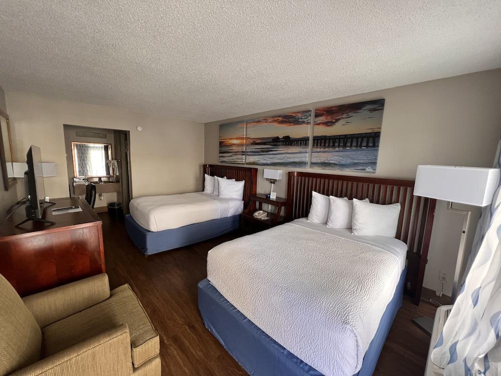 Econo Lodge Daytona Beach - Speedway photo 39