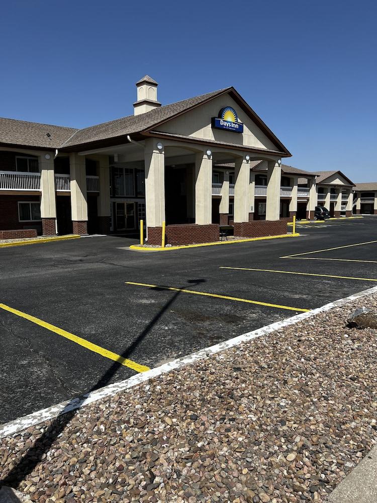 Days Inn by Wyndham Hays photo 60