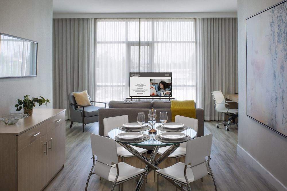 Art House Hotel and Suites photo 11