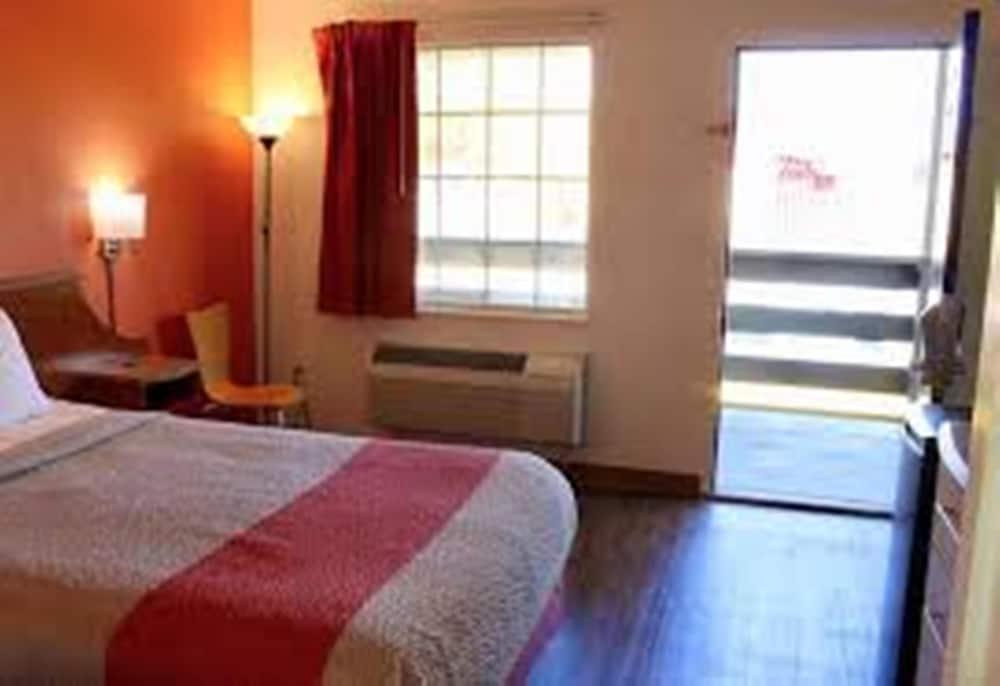 Motel 6 - Dayton, OH photo 21