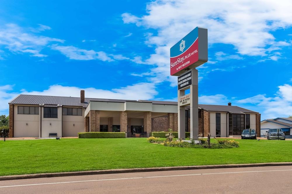 SureStay Plus Hotel by Best Western Greenwood photo 34