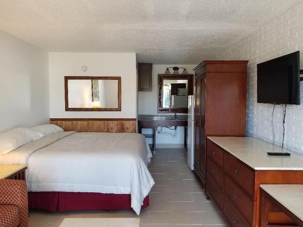 Extended Stay Brunswick photo 18