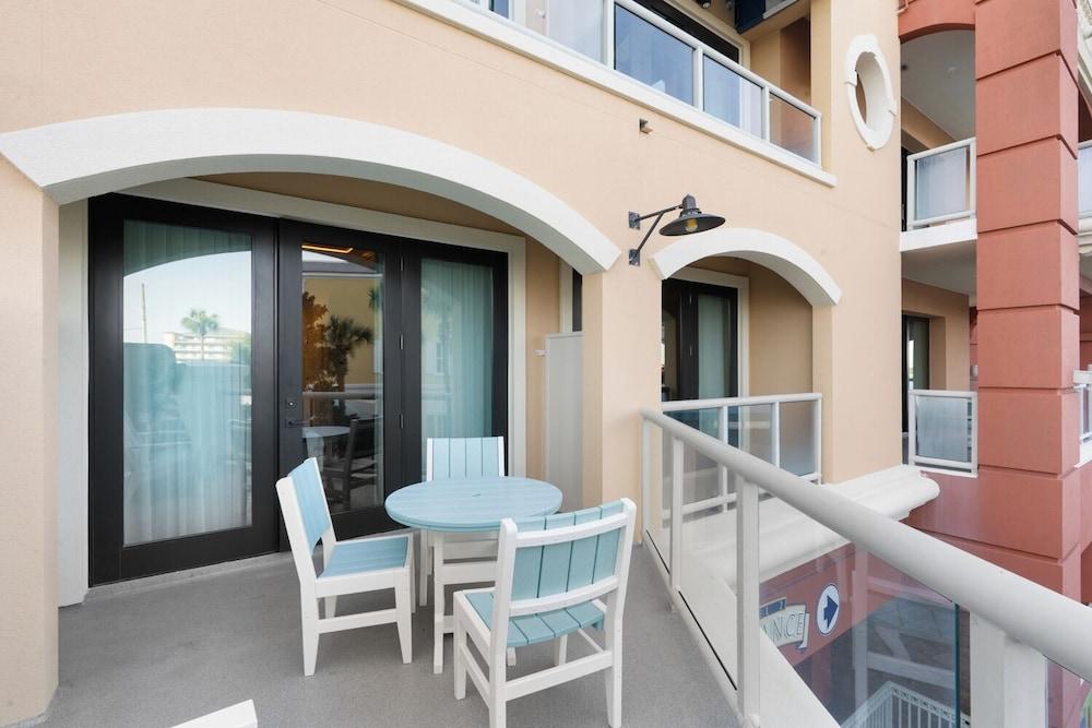 Harbor Suites at Harborwalk Village photo 59
