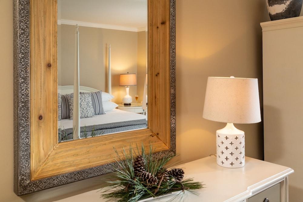 Refuge Inn photo 11