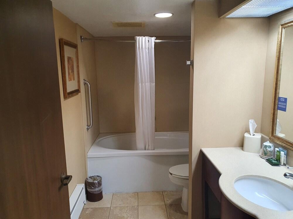 McKnight Hotel photo 20