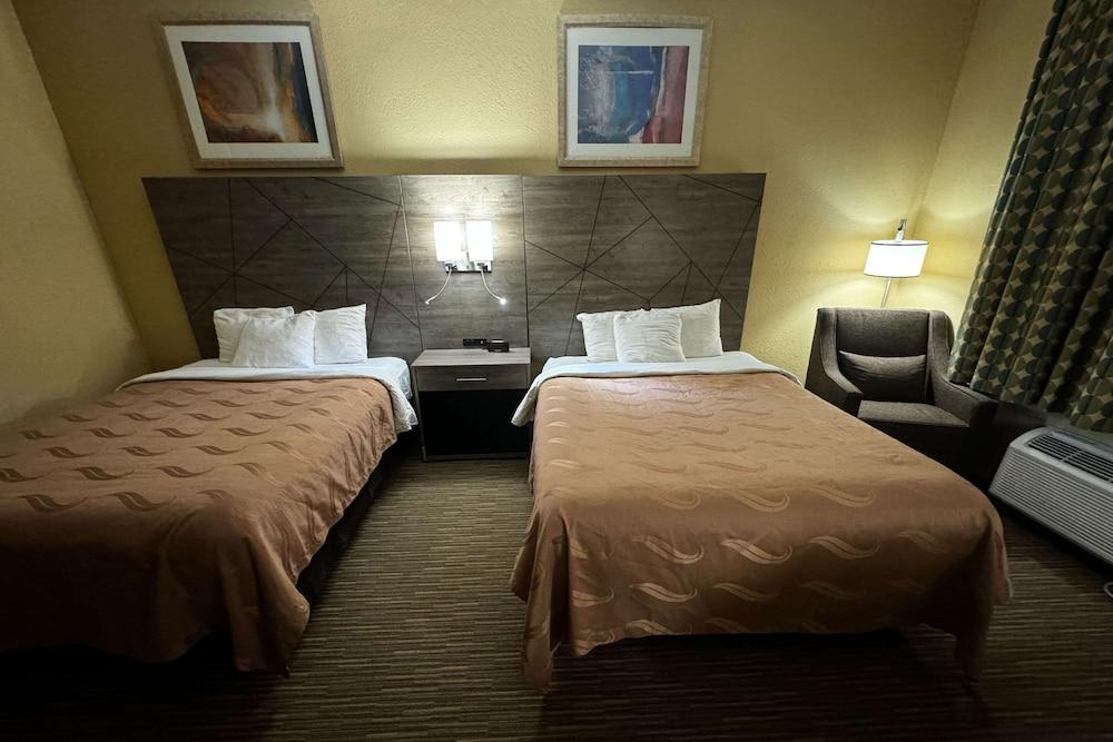 Quality Inn Forsyth - Decatur photo 19