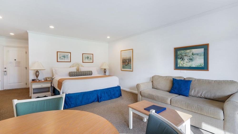East Hampton House Resort photo 93