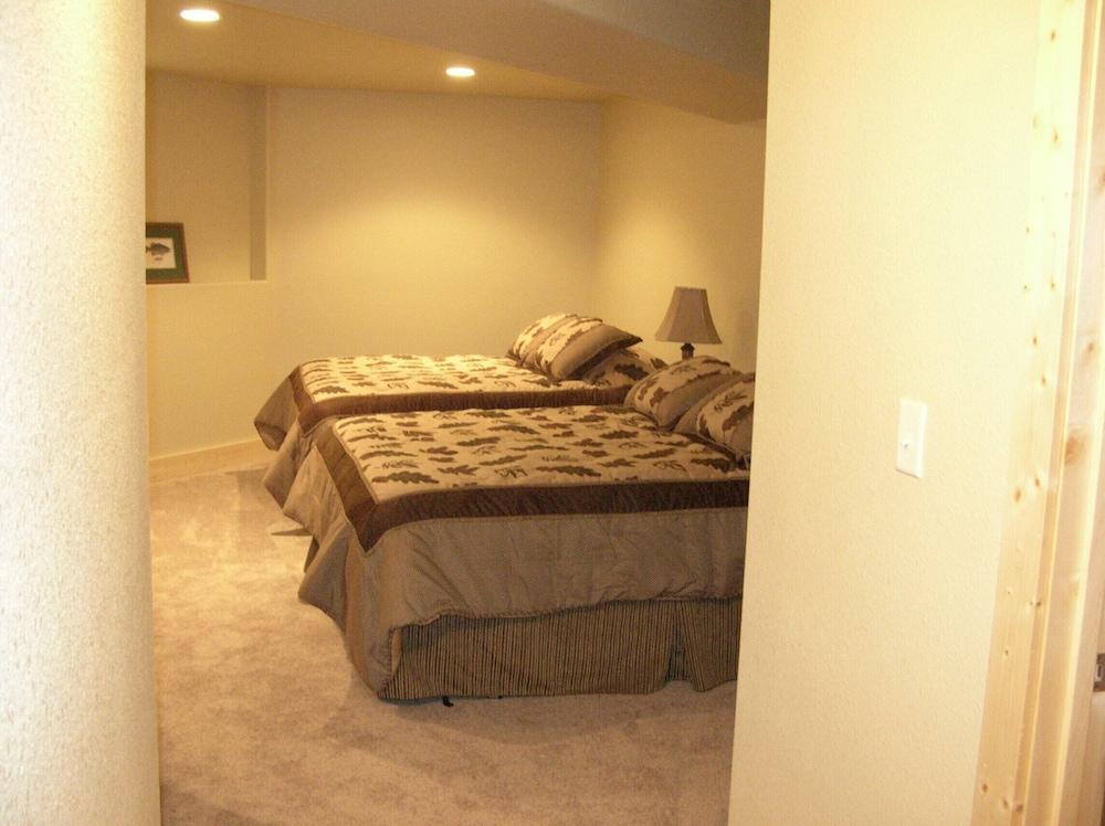 Pineview Lodge photo 14