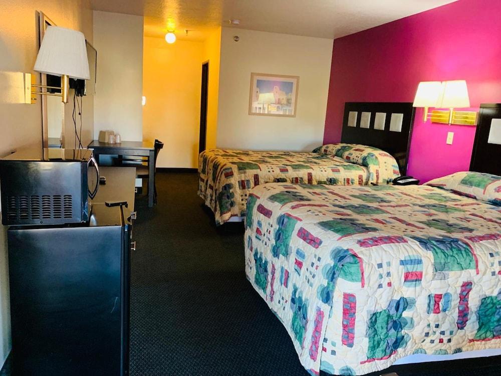 Luxury Inn photo 15
