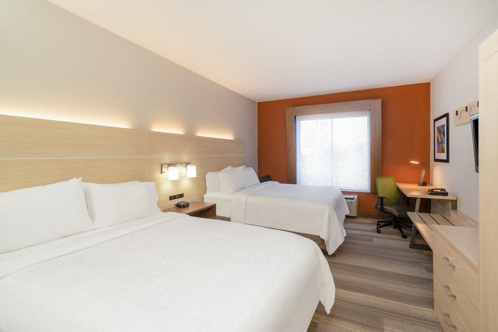 Holiday Inn Express Hotel & Suites Magee by IHG photo 39