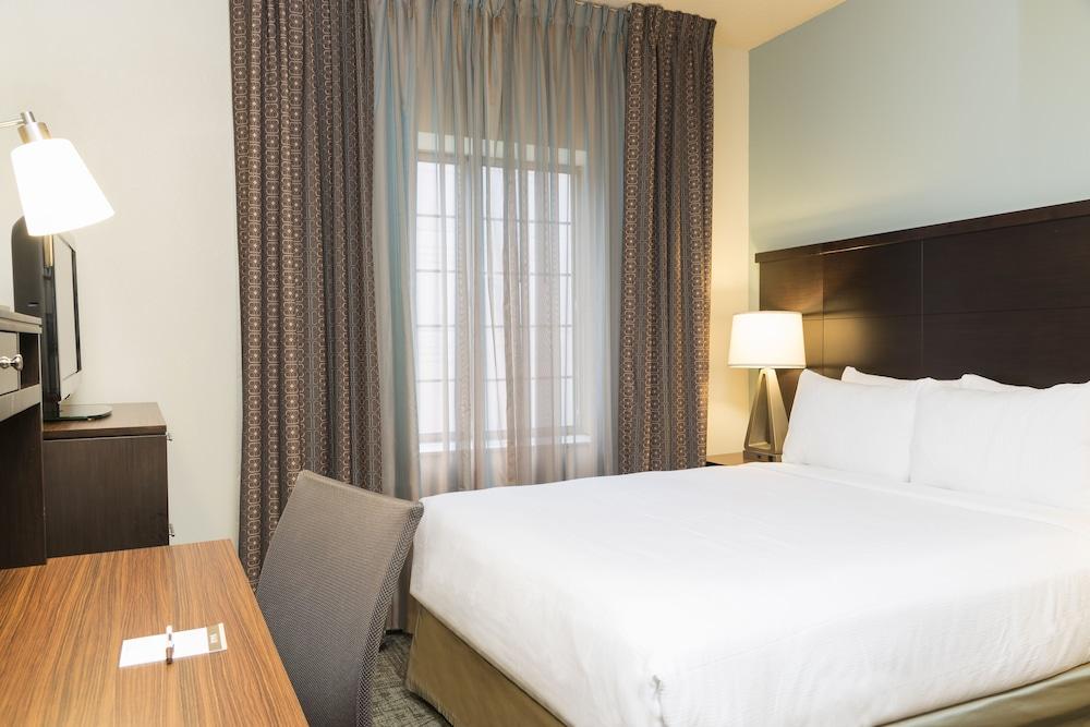 Staybridge Suites Chicago-Oakbrook Terrace by IHG photo 10