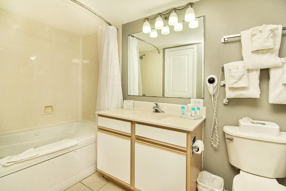 Bay Watch Resort & Conference Center photo 68