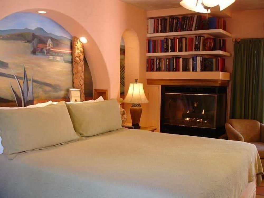 Coyote Inn photo 10