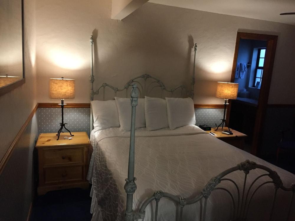 Seacrest Inn photo 2