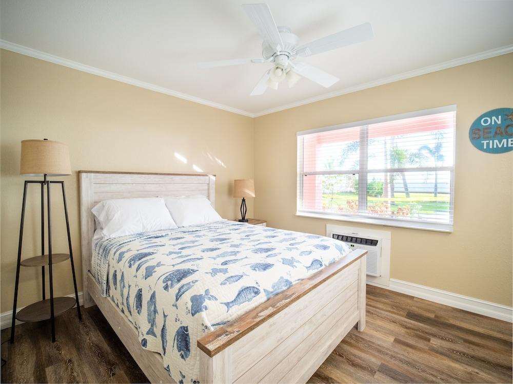 Caribbean Shores Waterfront Resort photo 68
