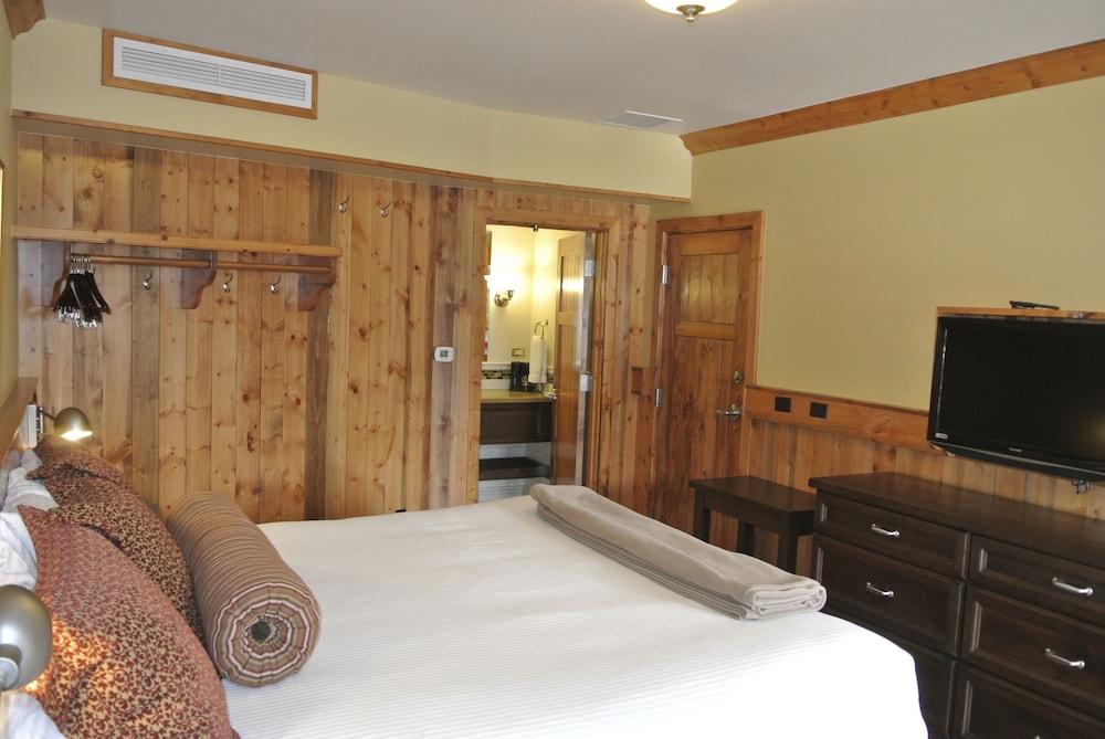 The Green Bridge Inn photo 22