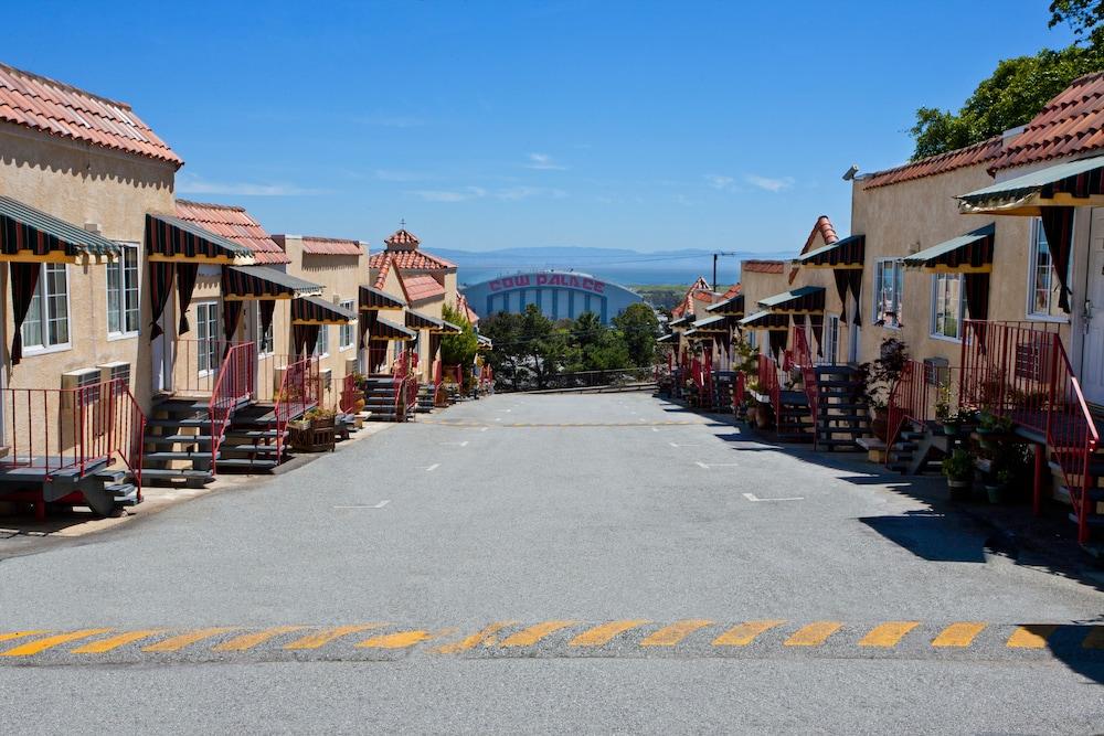 Alpine Inn And Suites photo 1