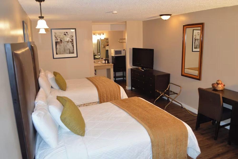 Home Away Inn LLC Laramie photo 10