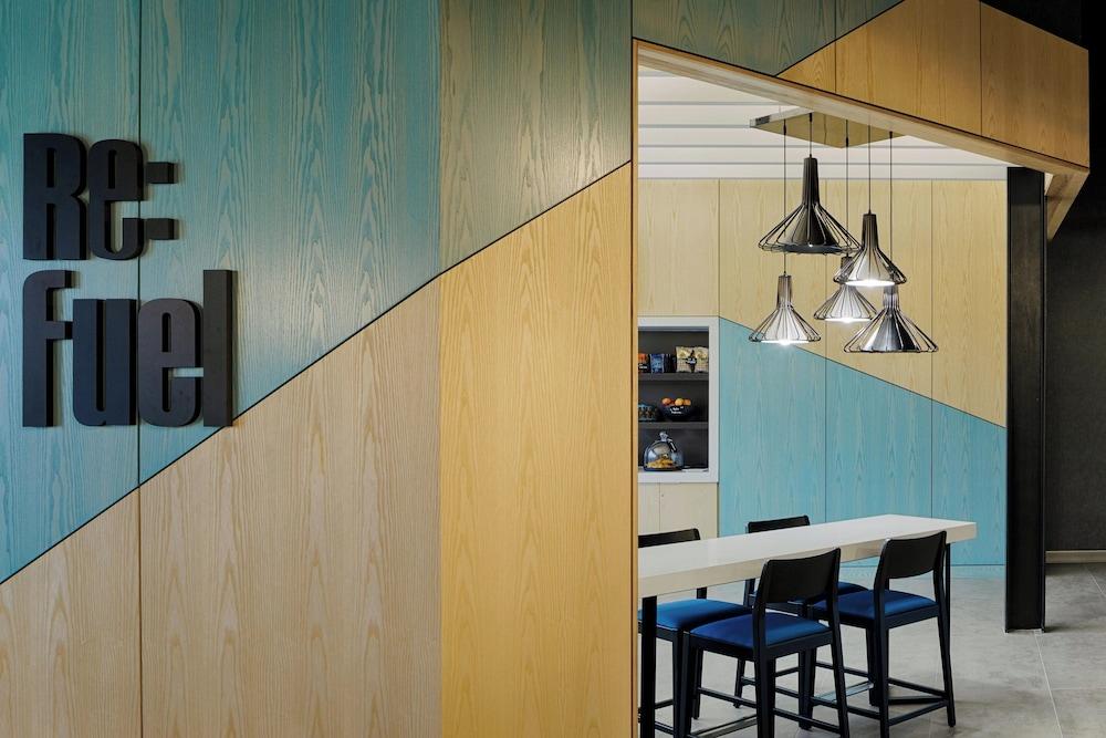 Aloft Columbus University District photo 27