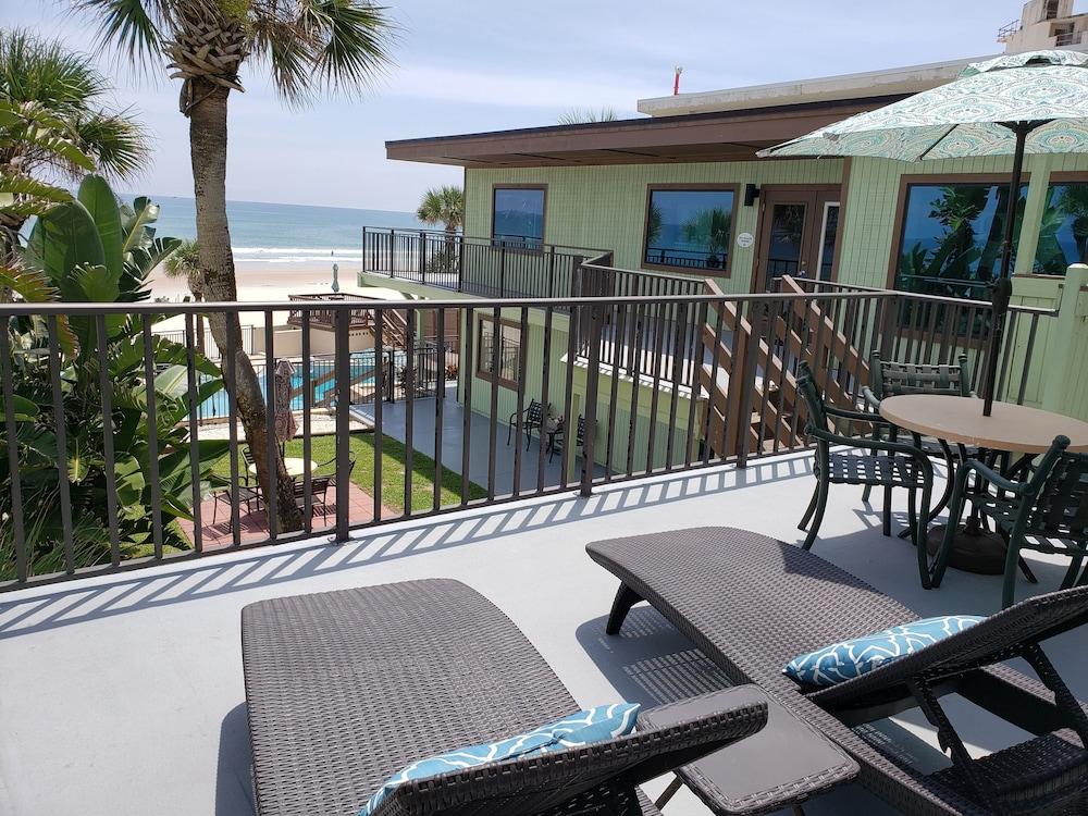 Organic Beach Retreat photo 62