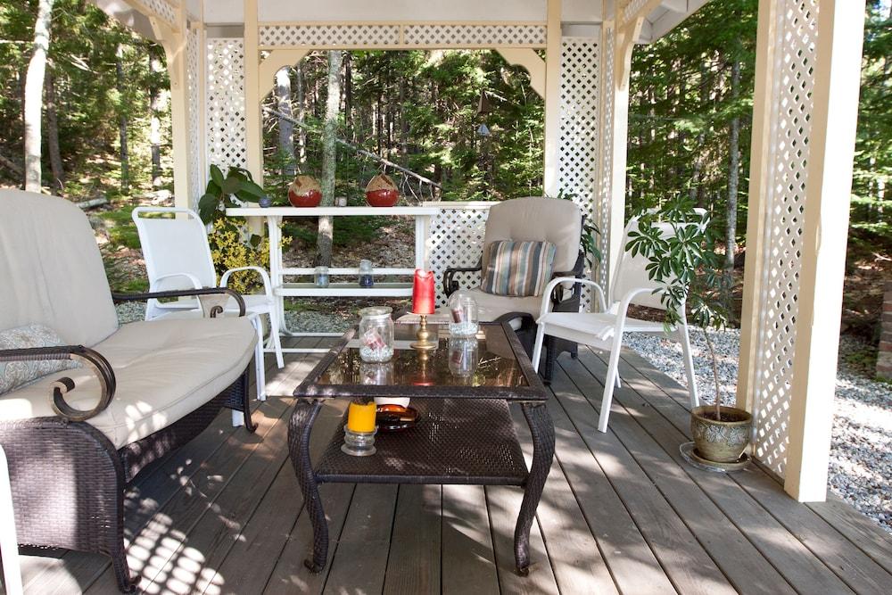 Mount Battie Inn photo 89