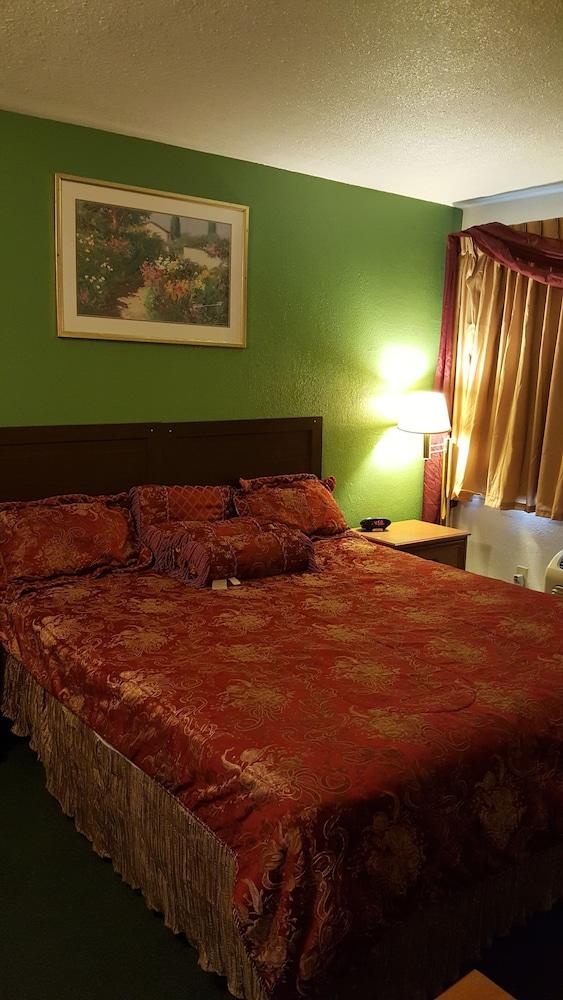 Budget Inn and Suites El Centro photo 7