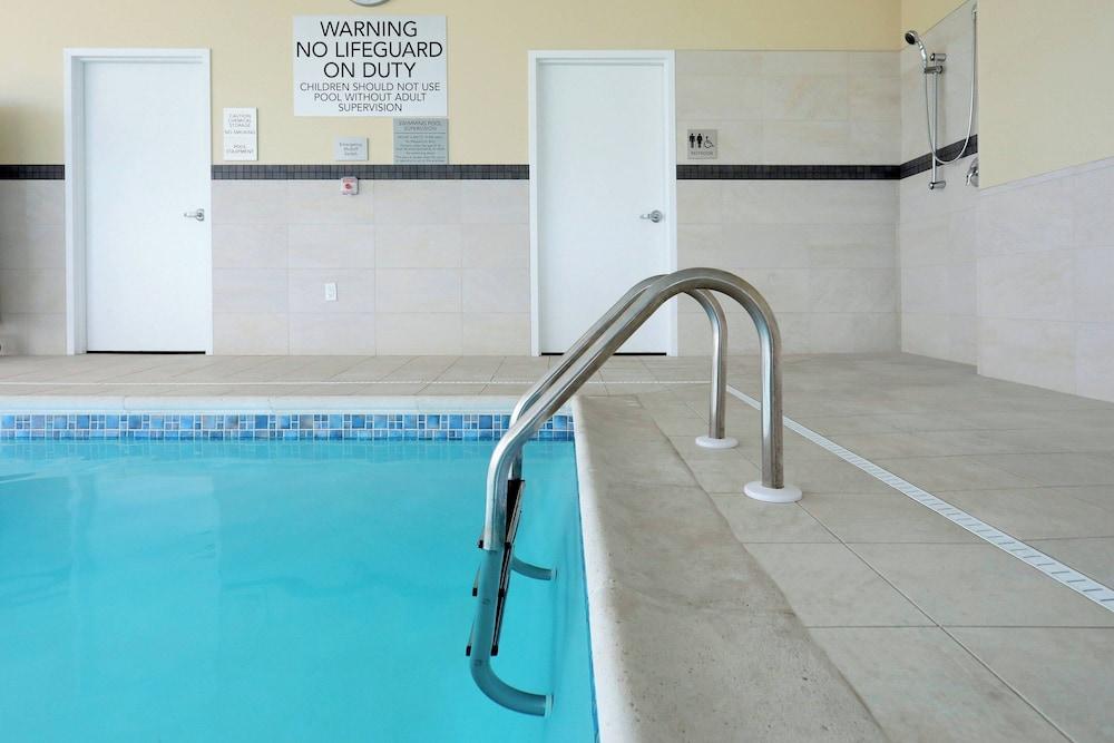 Courtyard by Marriott North Brunswick photo 21