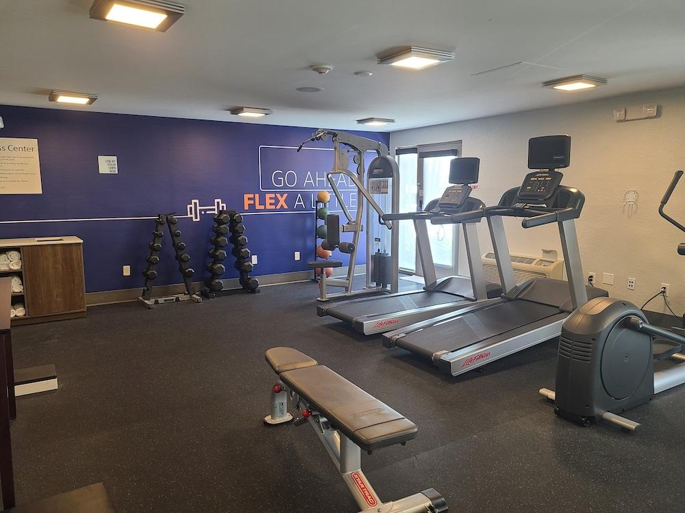 Holiday Inn Express & Suites Ft. Lauderdale N - Exec Airport by IHG photo 33