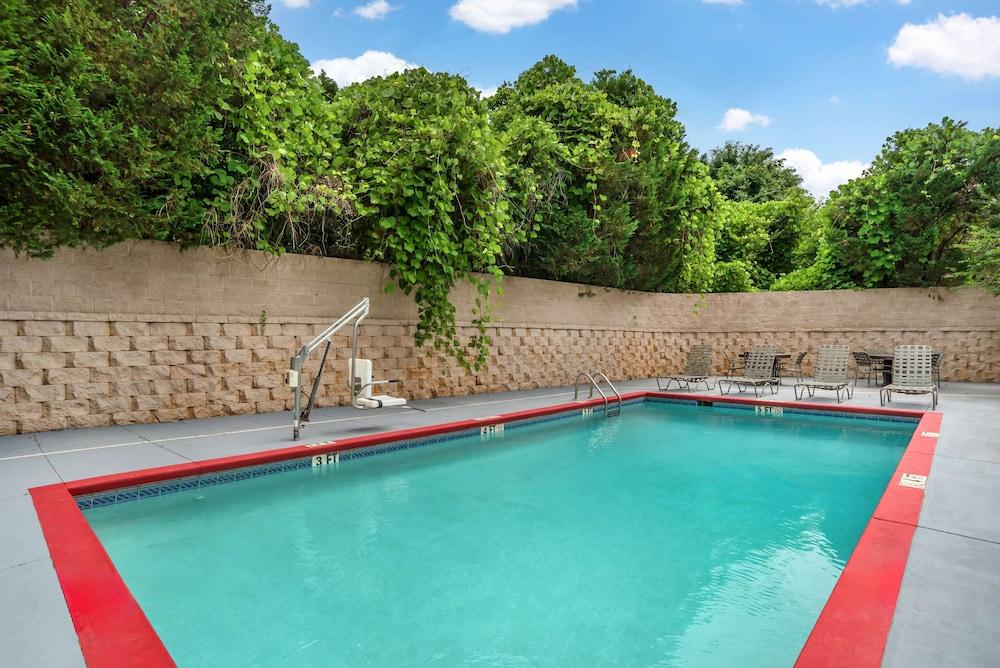 Best Western Plus Circle Inn photo 25