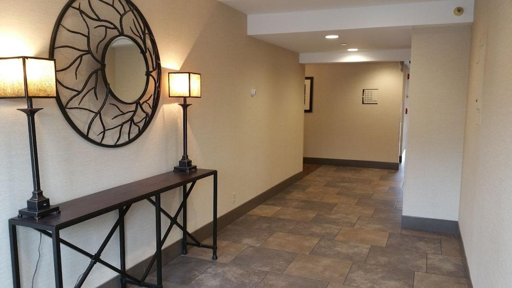 Quality Inn & Suites Detroit Lakes photo 19