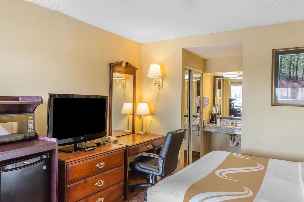 Quality Inn Calera I-65 exit 231 photo 10