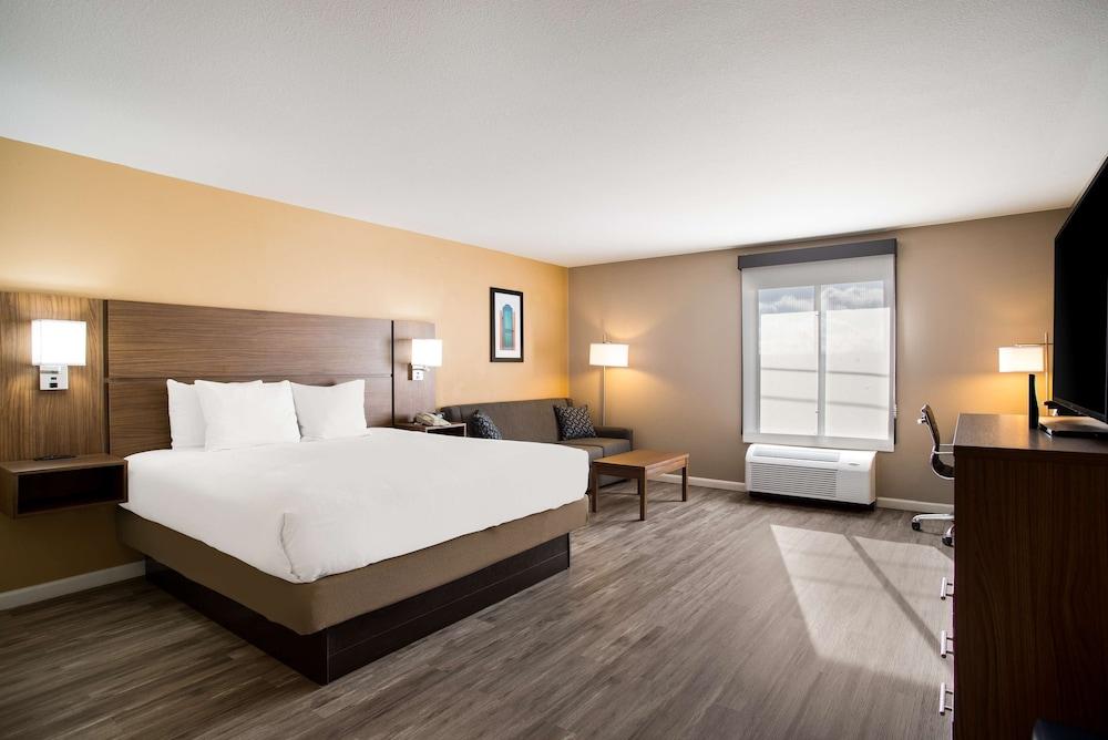 Best Western Gallup West photo 19