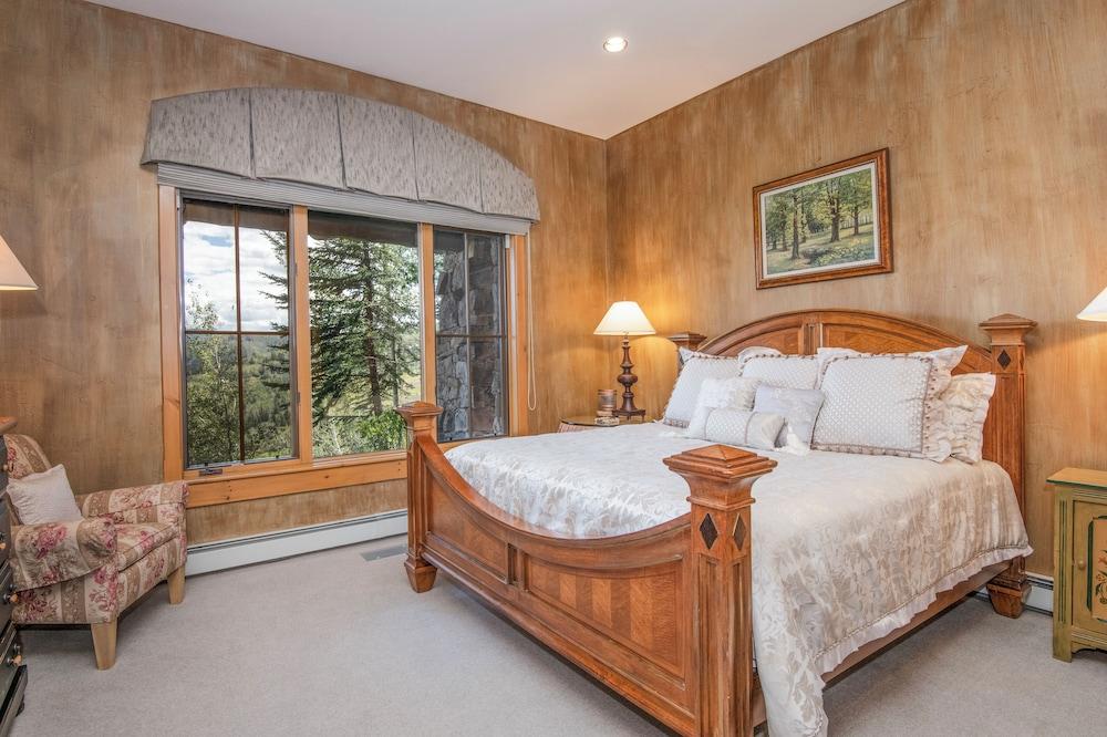 Snowberry by Elevation Accommodations photo 51