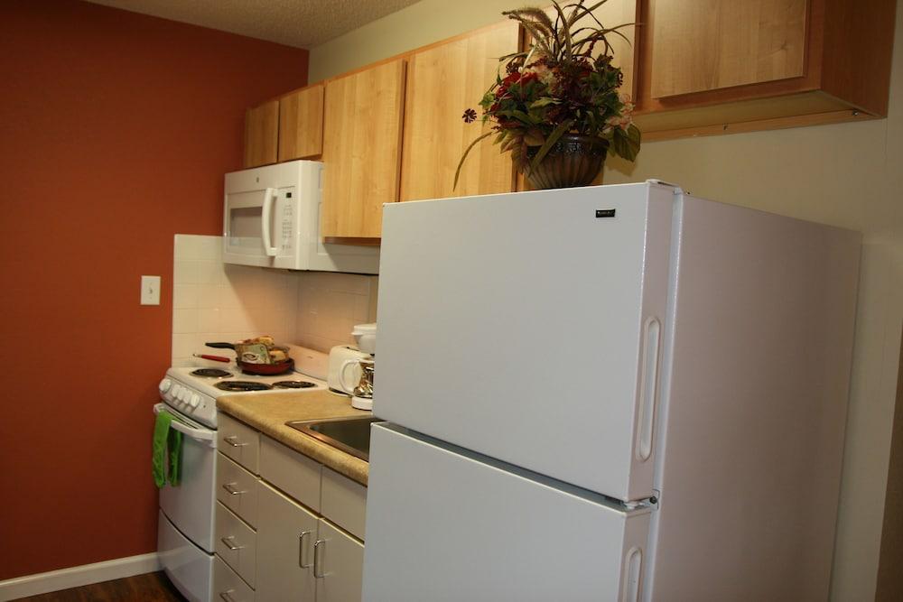 Affordable Suites Fredericksburg photo 3