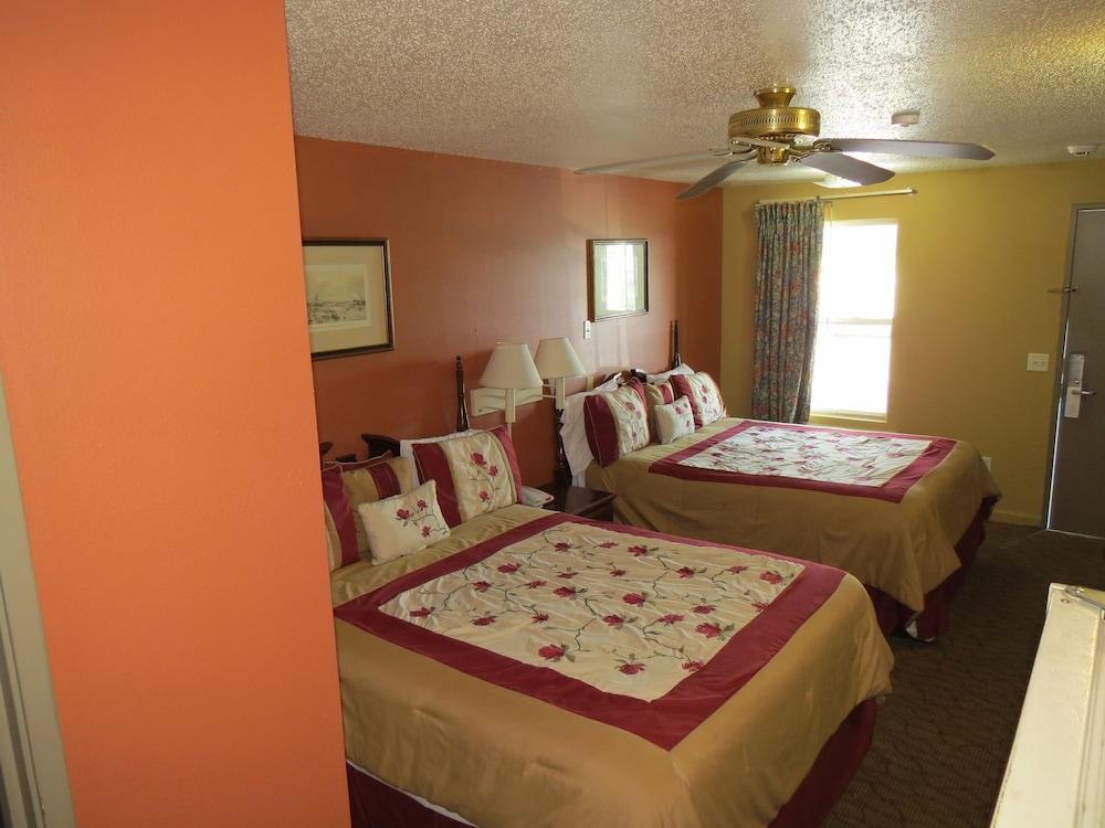 First Western Inn Caseyville photo 34