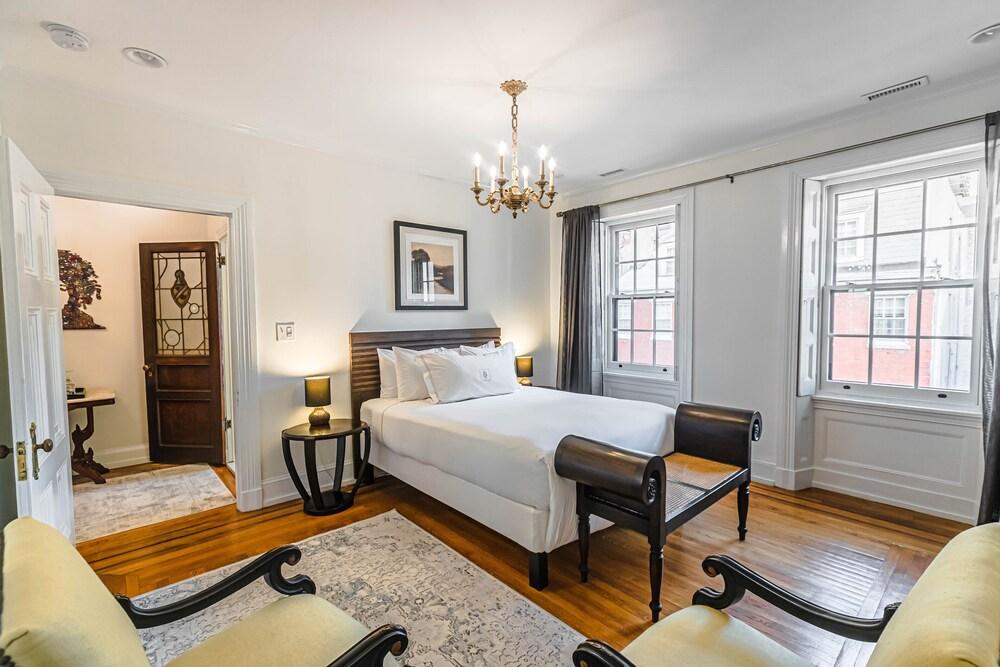 The DWIGHT D Hotel photo 46