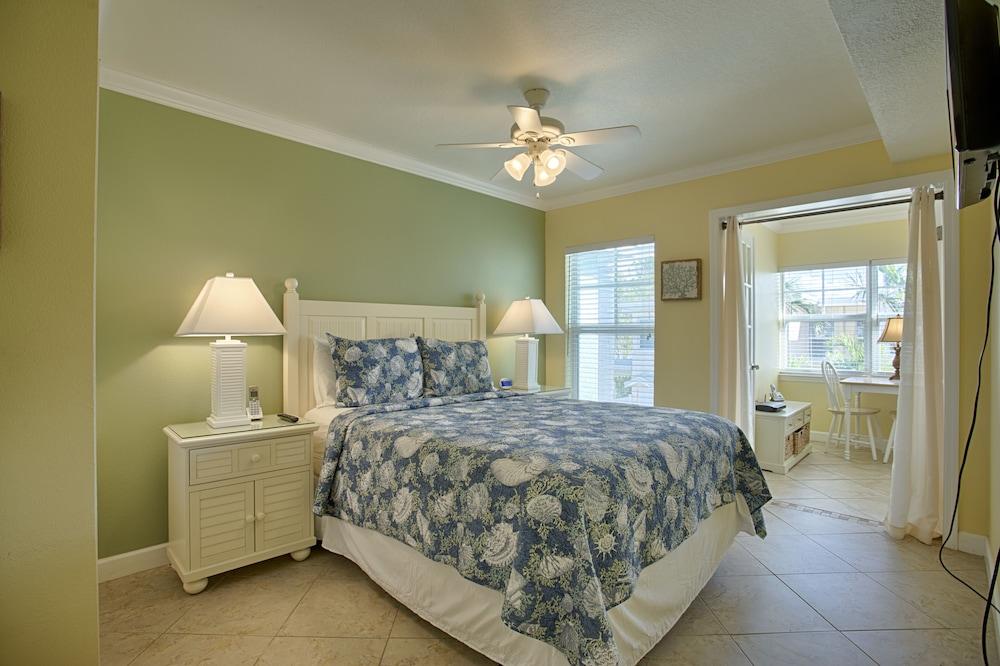 Barefoot Beach Resort photo 21