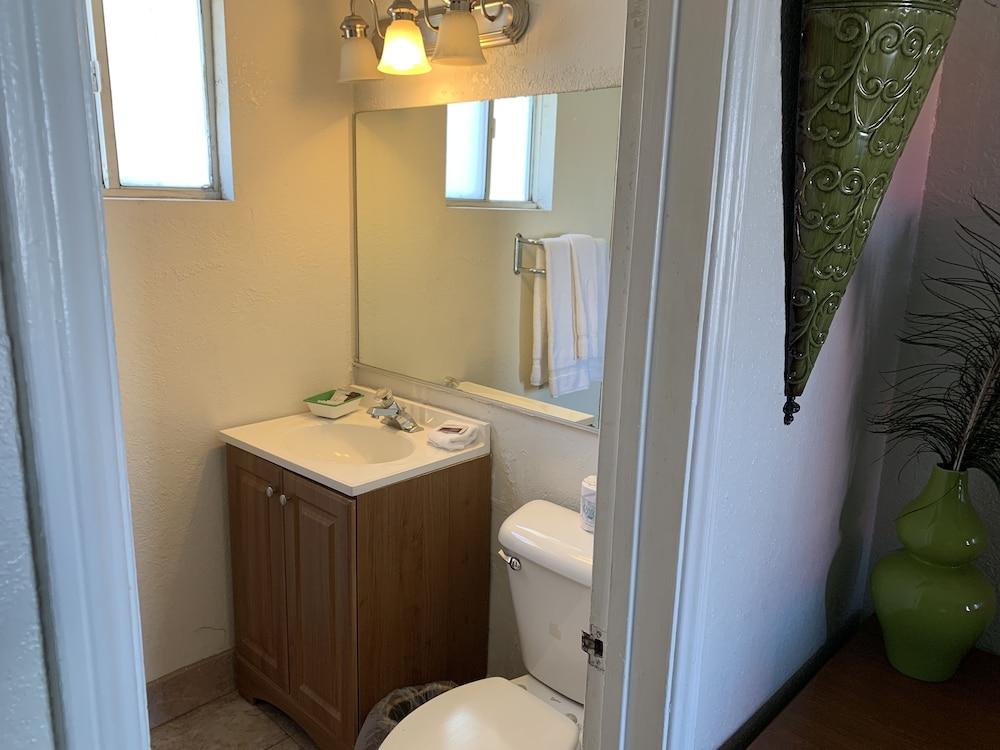 Budget Inn and Suites El Centro photo 8