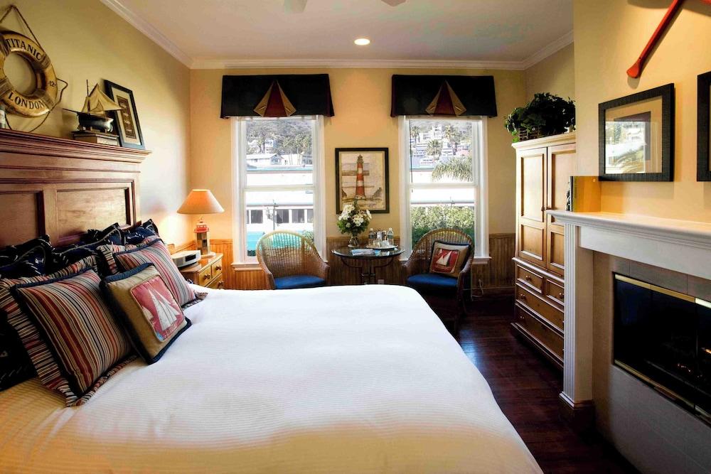 Snug Harbor Inn photo 9